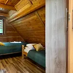 Drewniany Zakatek - Z Sauna I Balia 빌라