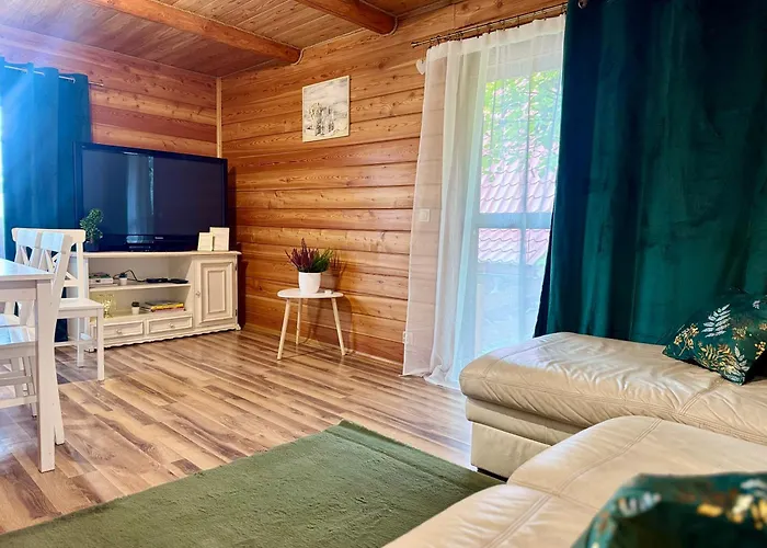 Drewniany Zakatek - Z Sauna I Balia וילה