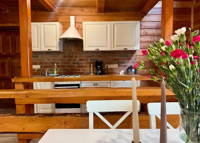 Drewniany Zakatek - Z Sauna I Balia וילה