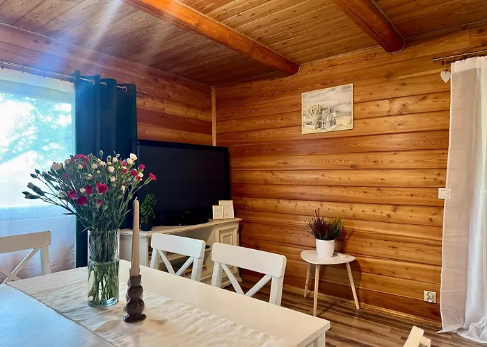 Drewniany Zakatek - Z Sauna I Balia וילה